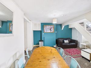 LIVING ROOM- click for photo gallery